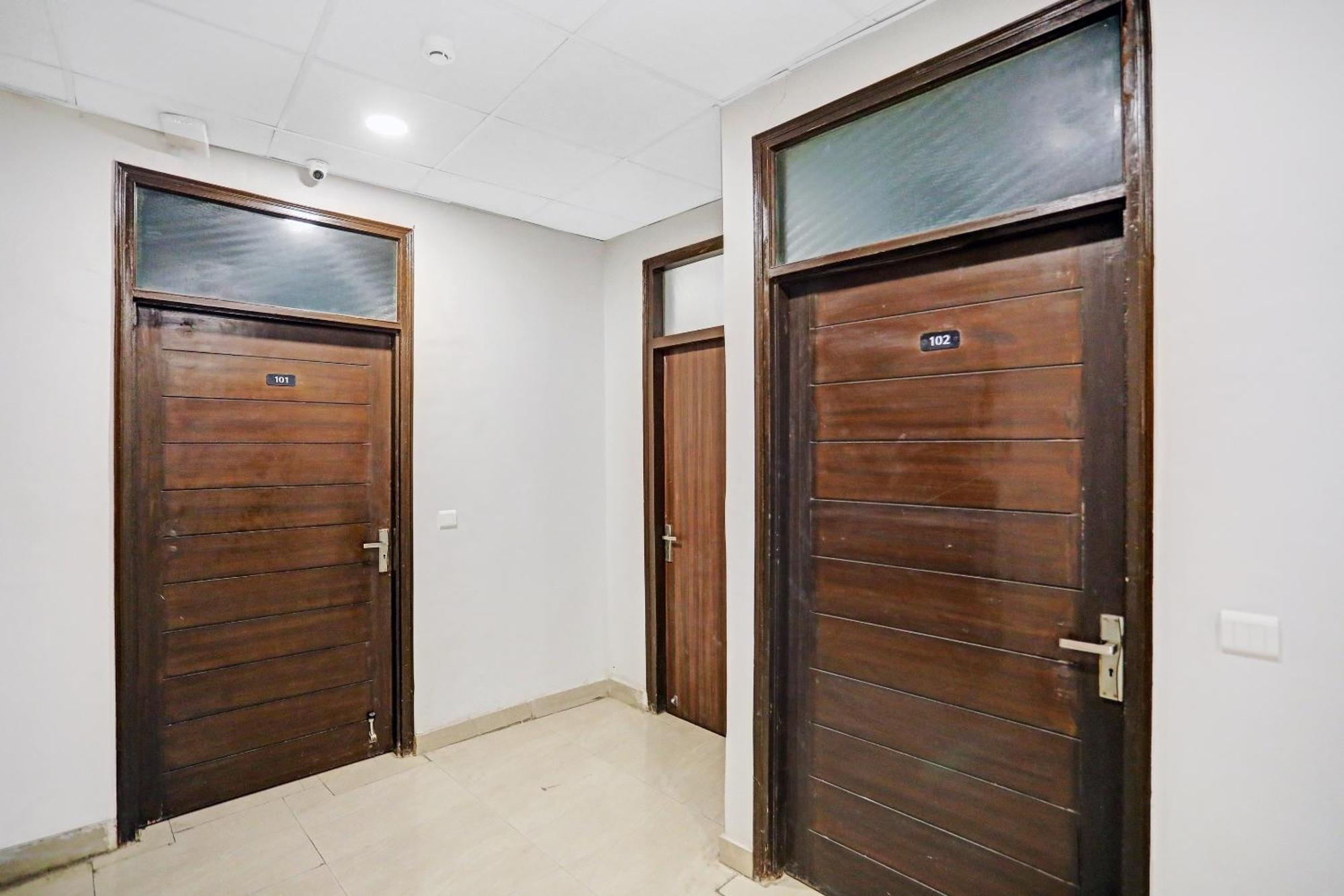 Collection O Agniv Residency Near Saket Metro Hotel New Delhi Luaran gambar